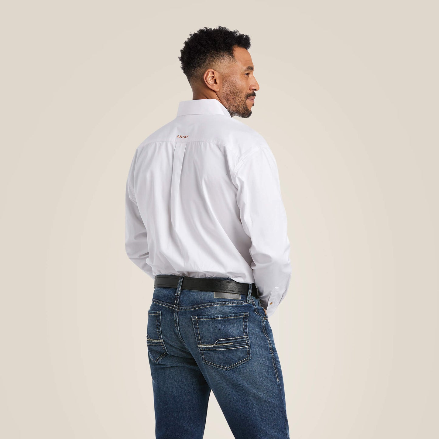 Camisa Ariat White Solid Twill Clasica Long Sleeve Shirt