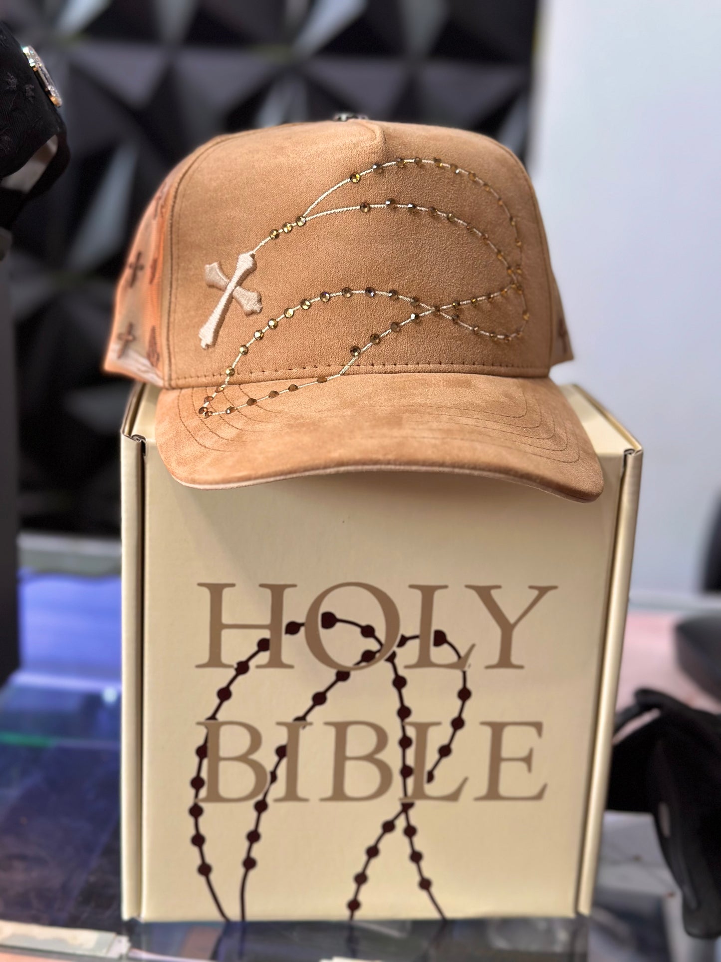 Gorra 14-14 Exclusiva Edición Limitada Crema