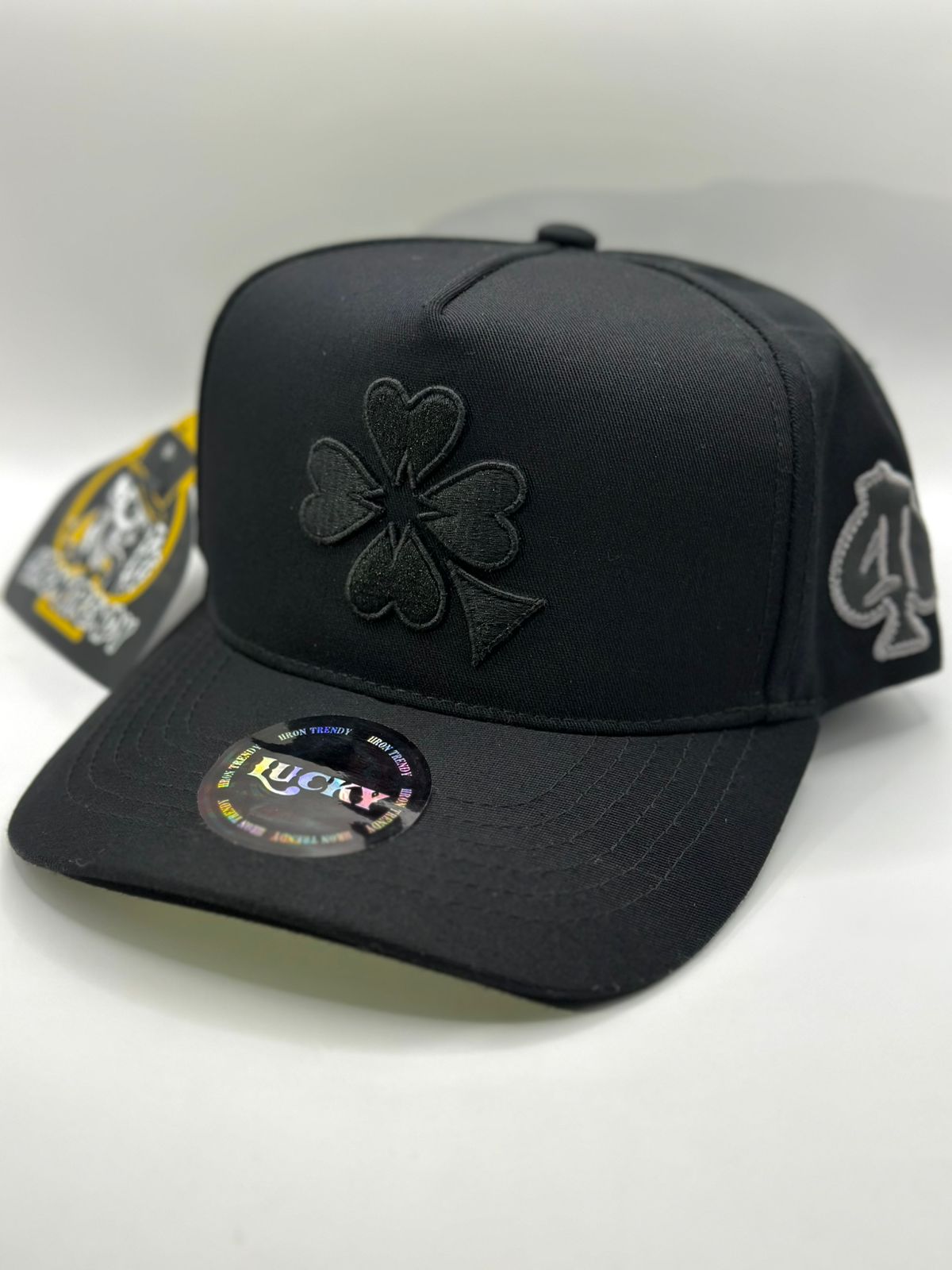 Iron trendy LUCKY LIGHT Black