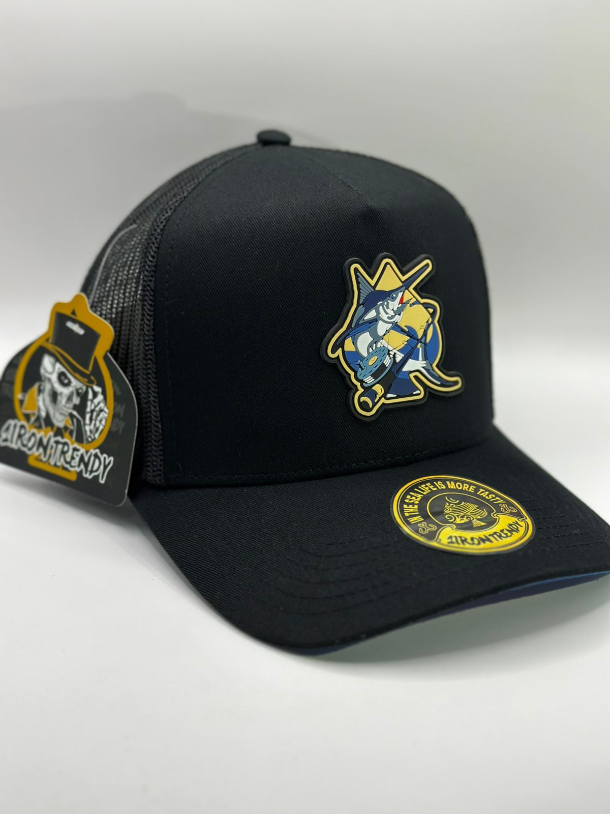 Iron trendy FISHING BLACK MALLA OUTLET