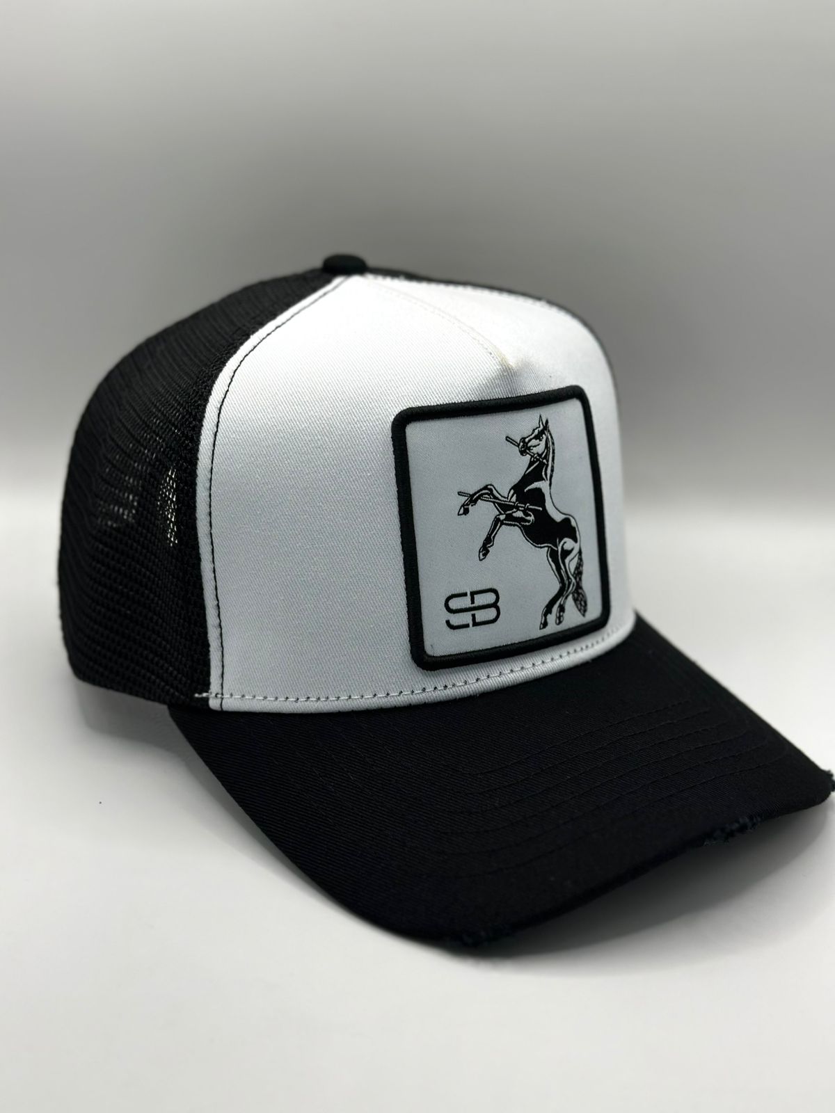 Sombrero blanco frison arrendado