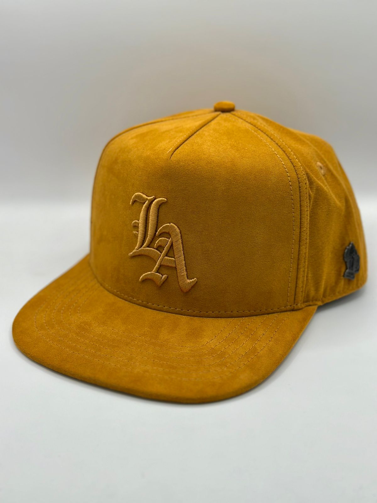 Cash only "LA" camel