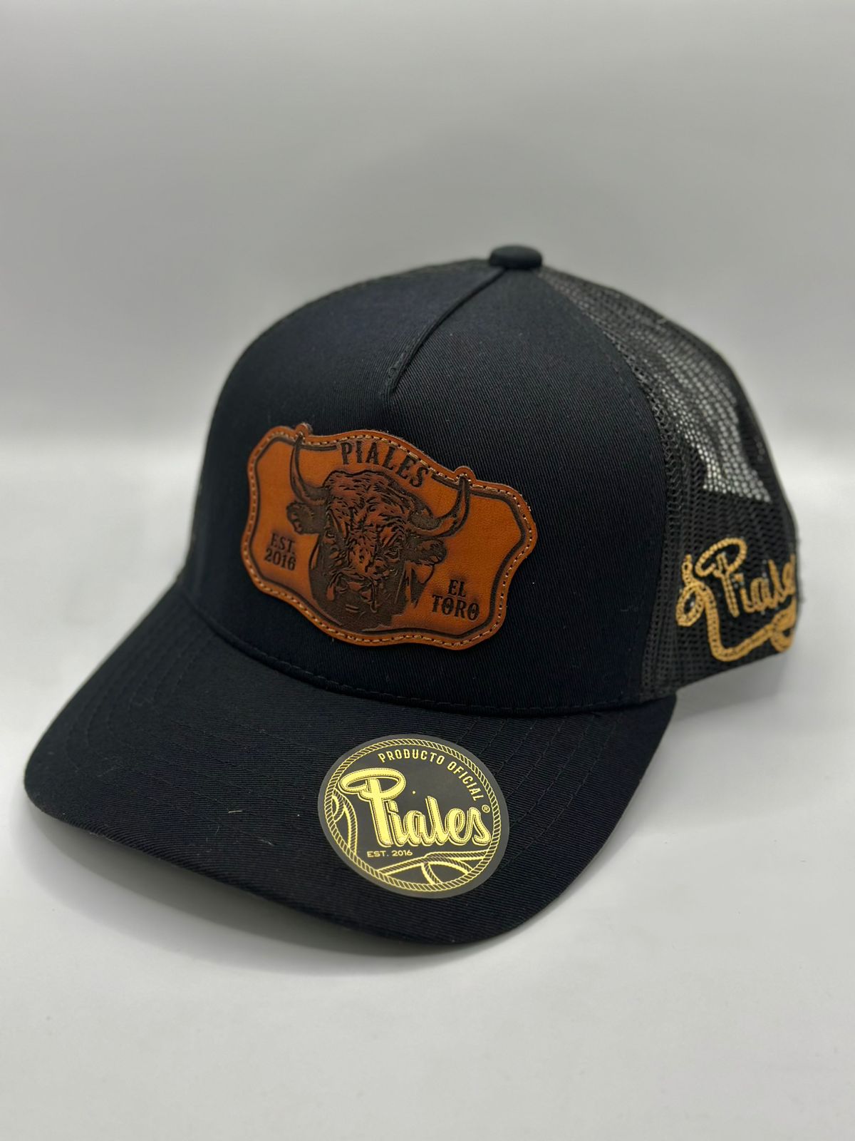 Gorra Piales el toro negro