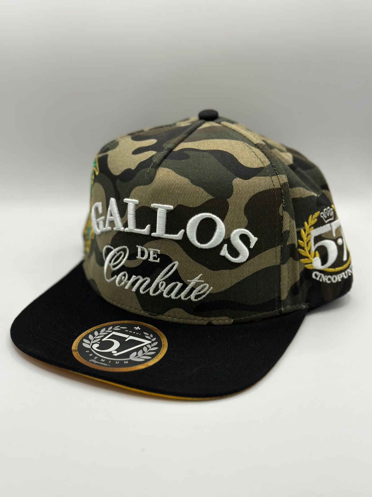 Gorra 5.7 gallos de combate camu