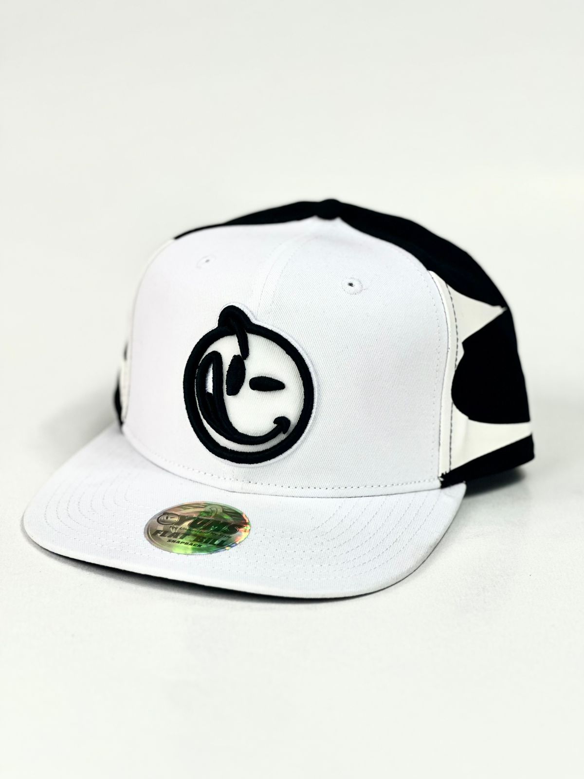 Gorra Yums Blanca/black